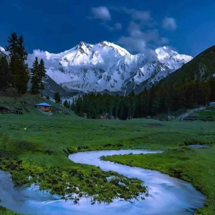trekking Image