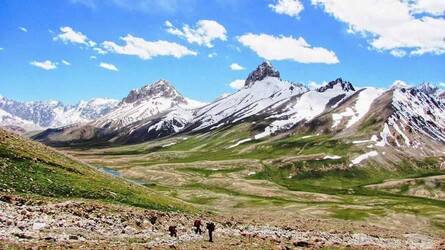 trekking Image