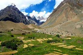 trekking Image