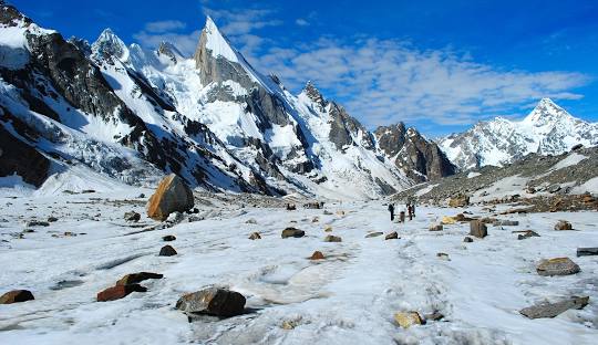 Laila Peak 6096